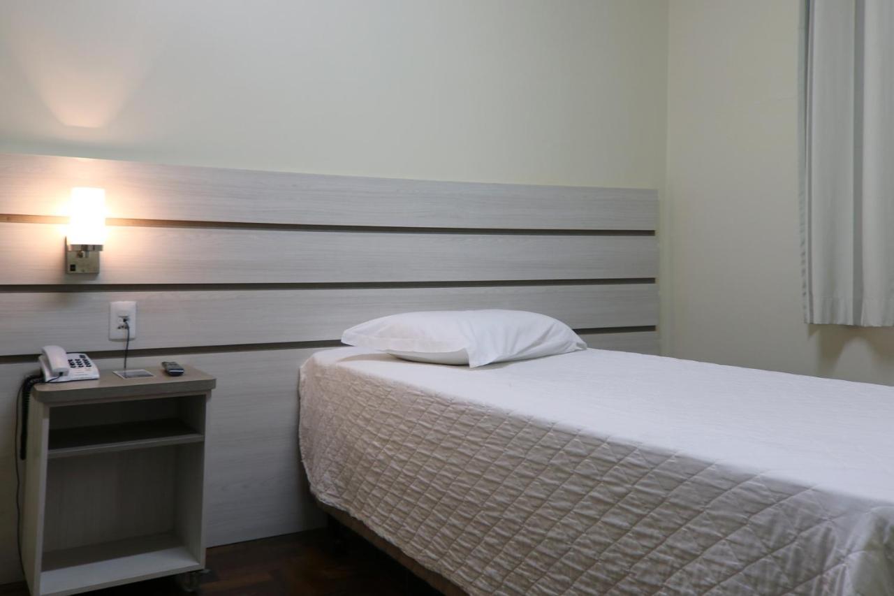 Tri Hotel Xanxerê Exteriör bild